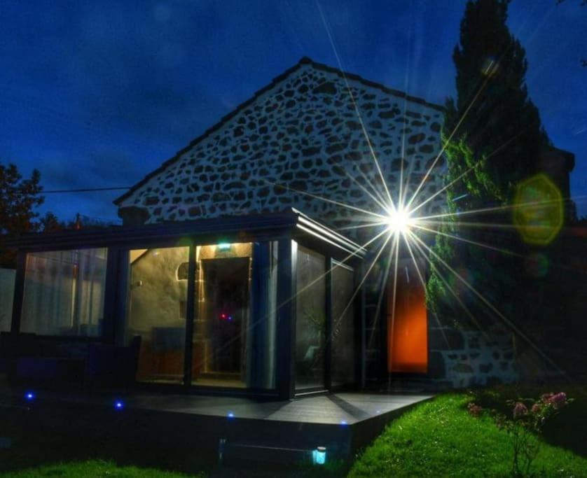 Les Gites De Recoleine Nébouzat Exterior photo